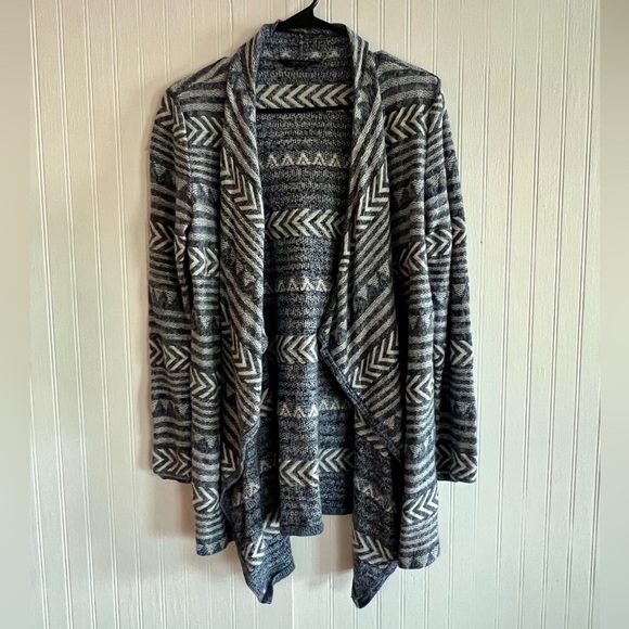 Lucky Brand Sweaters - Lucky Brand Southwestern-boho jacquard knit open-front Cardigan Sweater.